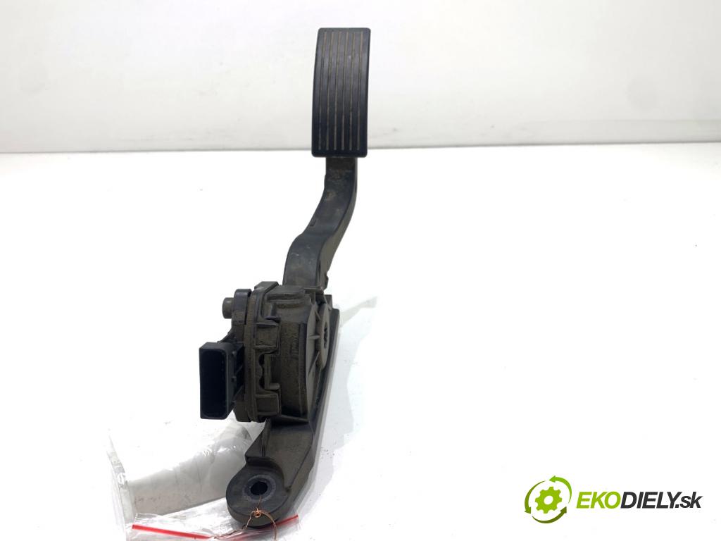 HYUNDAI i20 II liftback 2015 74 kW 1.4 1368 Potenciometer plynu  (Potenciometer plynového pedálu)