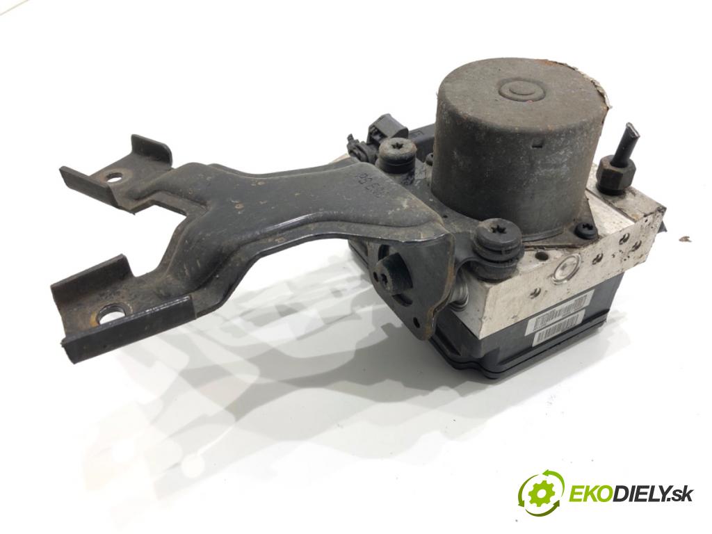 HYUNDAI i20 II liftback 2015 74 kW 1.4 1368 Pumpa ABS 58900-C8250 (Pumpa ABS)