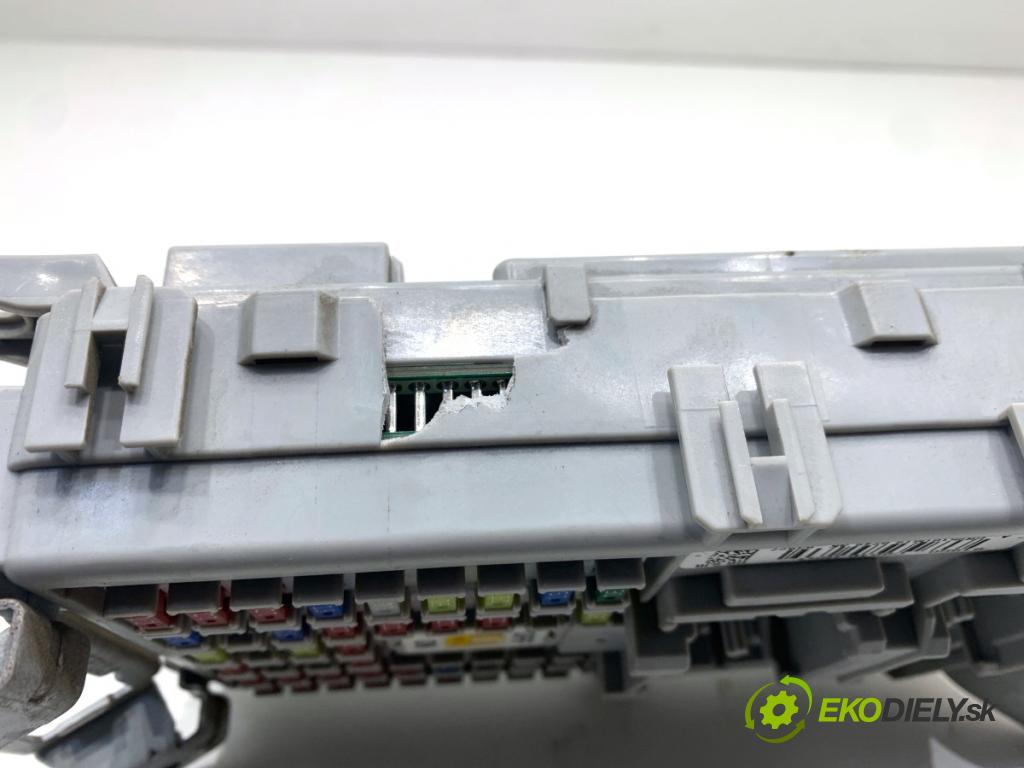 HYUNDAI i20 II liftback 2015 74 kW 1.4 1368 modul BSI 91950-C8510 (Pojistková skříňka)