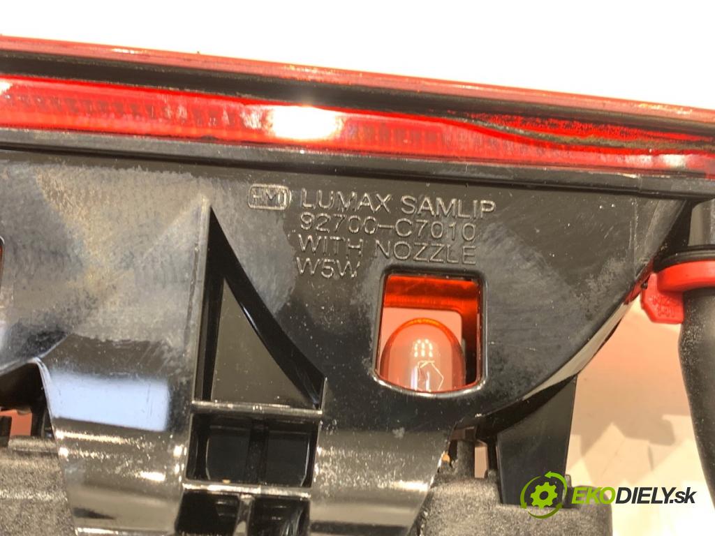 HYUNDAI i20 II liftback 2015 74 kW 1.4 1368 Svetlo brzdových svetiel 92700-C7010