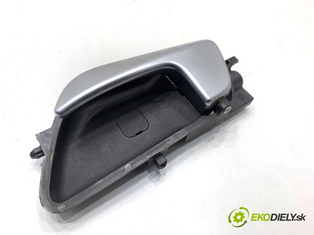HYUNDAI i20 II liftback 2015 74 kW 1.4 1368 Kľučka vnútorná ľavy zad