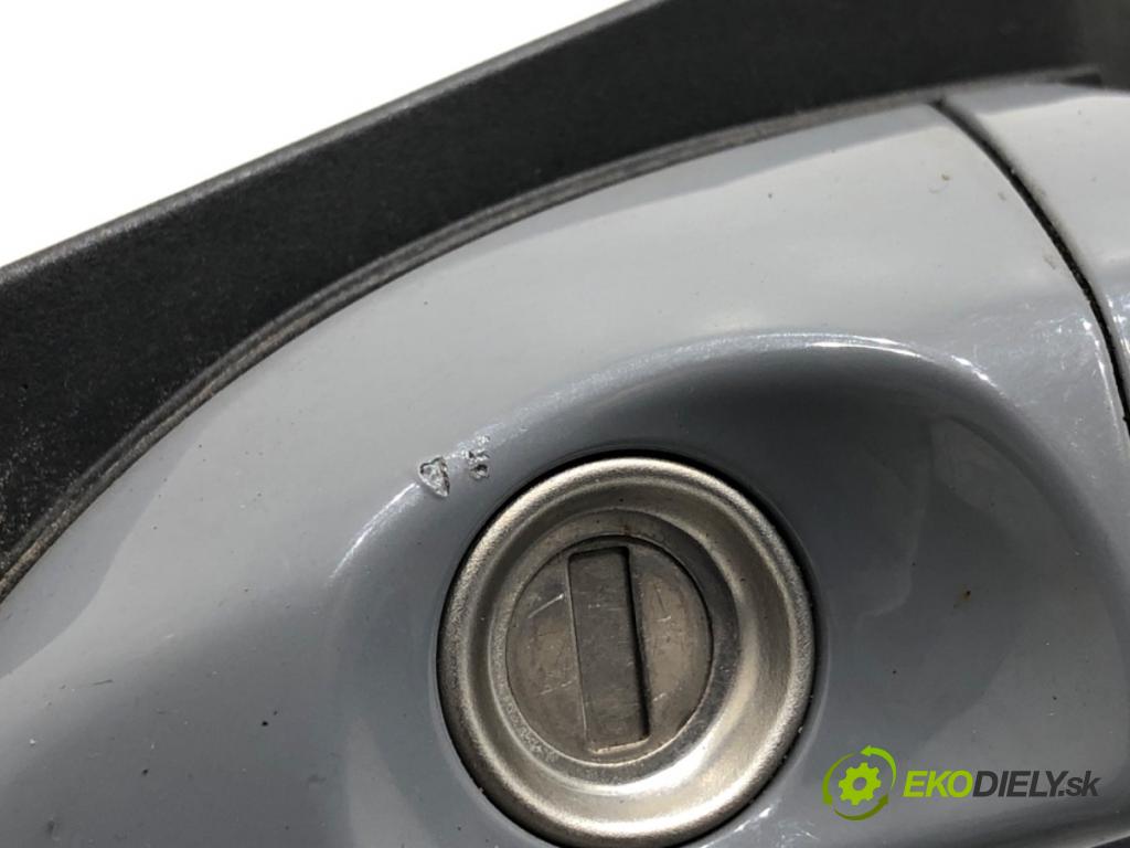HYUNDAI i20 II liftback 2015 74 kW 1.4 1368 Kľučka vonkajšia ľavy predný