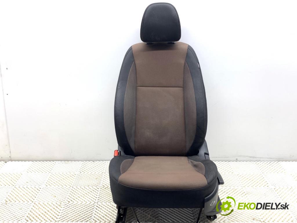 HYUNDAI i20 II liftback 2015 74 kW 1.4 1368 Sedadlo ľavy predný 