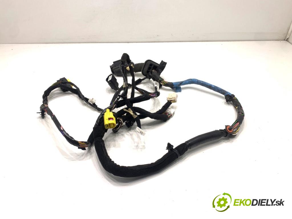 HYUNDAI i20 II liftback 2015 74 kW 1.4 1368 káblovačka dveře přední část levý 91605-C8071