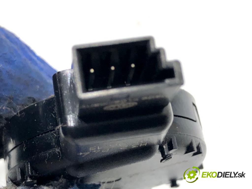 HYUNDAI i20 II liftback 2015 74 kW 1.4 1368 Snímač dažďa 96000-C1000 (Snímač dažďa)