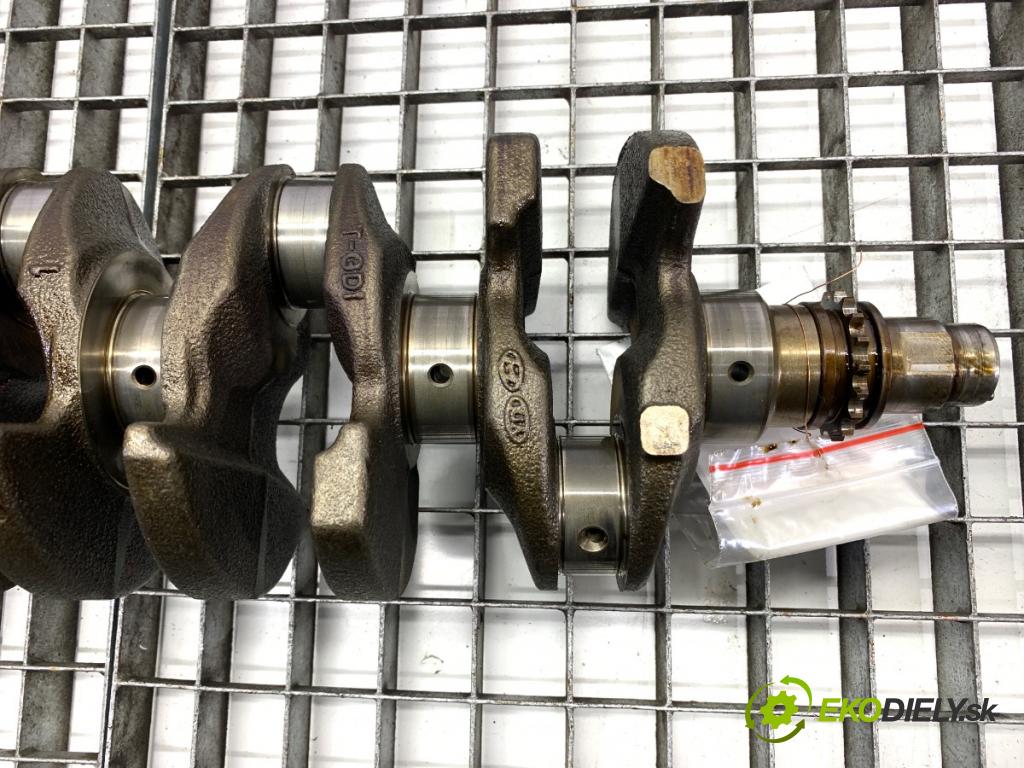 KIA SPORTAGE IV SUV 2017 130 kW 1.6 TGDI AWD 1591 Kardaň, hriadeľ KLIKA: G4FJ (Blok motora ostatné)