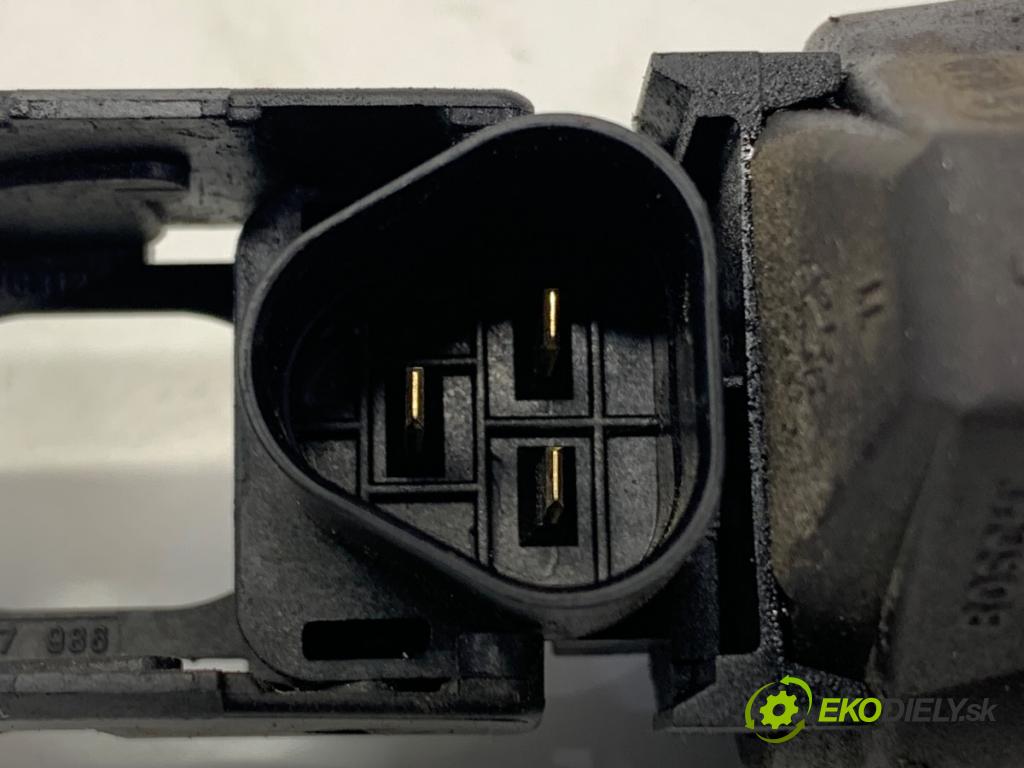 BMW E71 SUV 2008 225 kW xDrive 35 i 2979 Cievka zapaľovacia 7571643 (Zapaľovacia cievka)