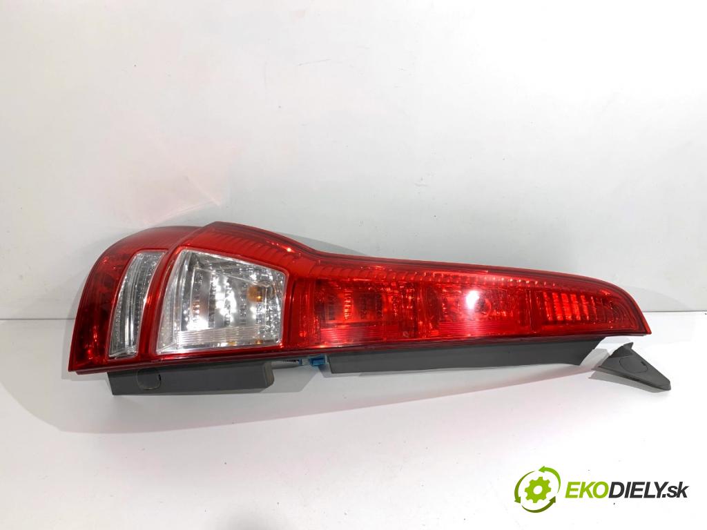 HONDA CR-V III SUV 2007 103 kW 2.2 i-CTDi 4WD (RE6) 2204 světlo levý zadní část 