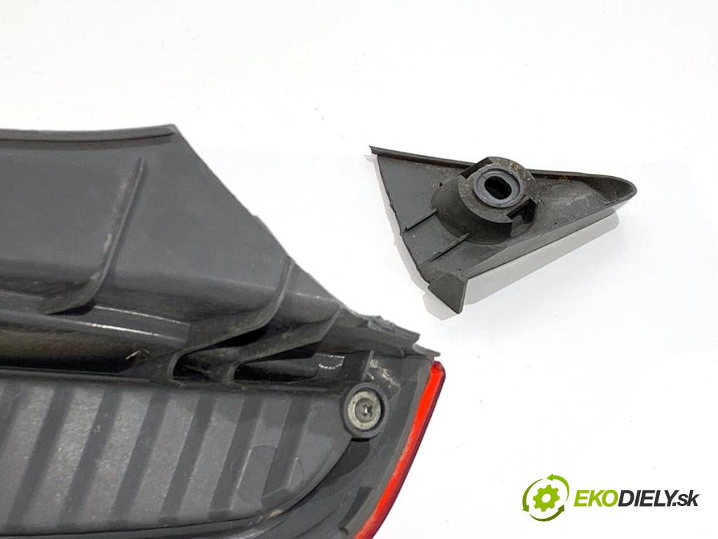 HONDA CR-V III SUV 2007 103 kW 2.2 i-CTDi 4WD (RE6) 2204 Svetlo ľavy zad