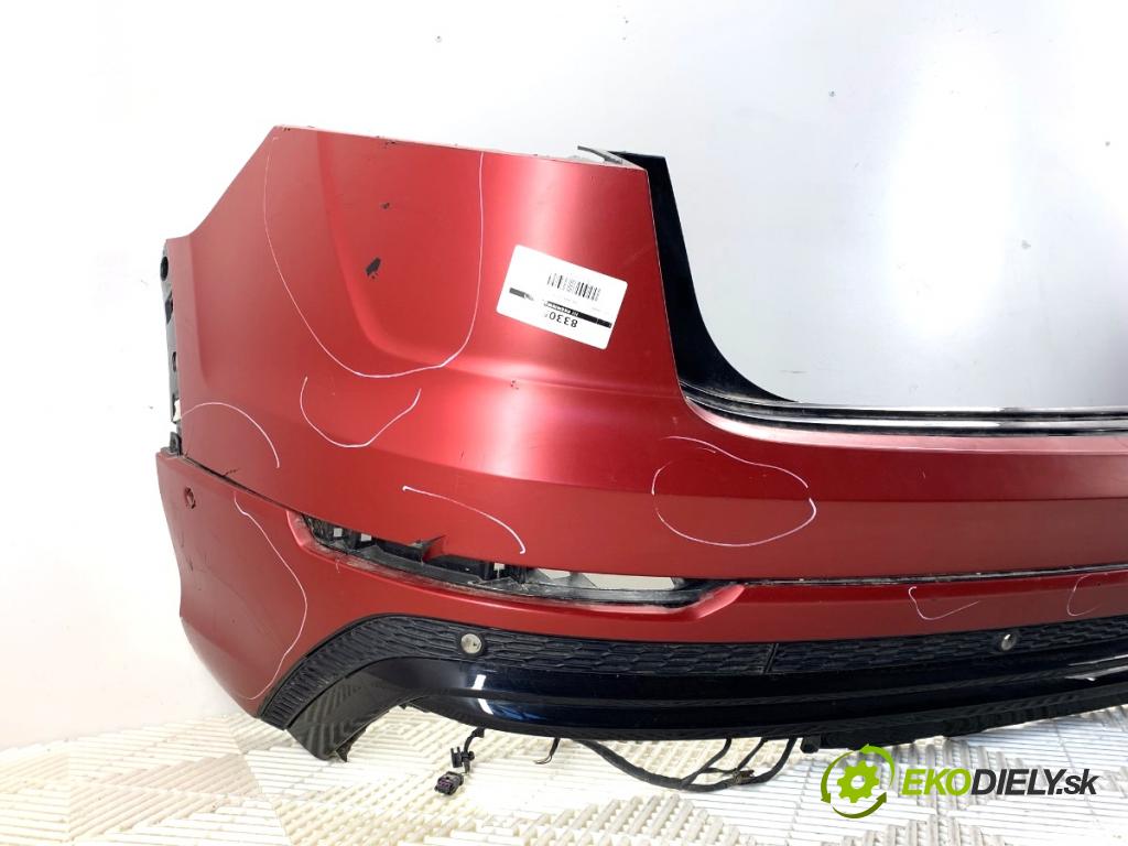 AUDI Q8 SUV 2018 210 kW 50 TDI Mild Hybrid quattro 2967 Nárazník zad  (Kľučka dverí ostatné)