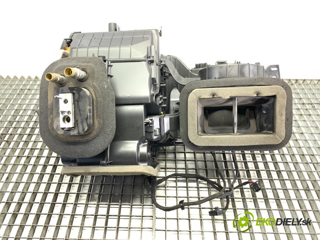 CITROEN JUMPER II Platforma / podwozie 2018 96 kW 2.0 BlueHDi 130 1997 topné těleso radiátor topení  (Radiátor topení)