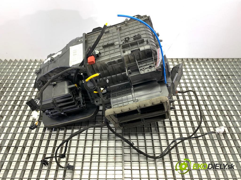 CITROEN JUMPER II Platforma / podwozie 2018 96 kW 2.0 BlueHDi 130 1997 topné těleso radiátor topení  (Radiátor topení)