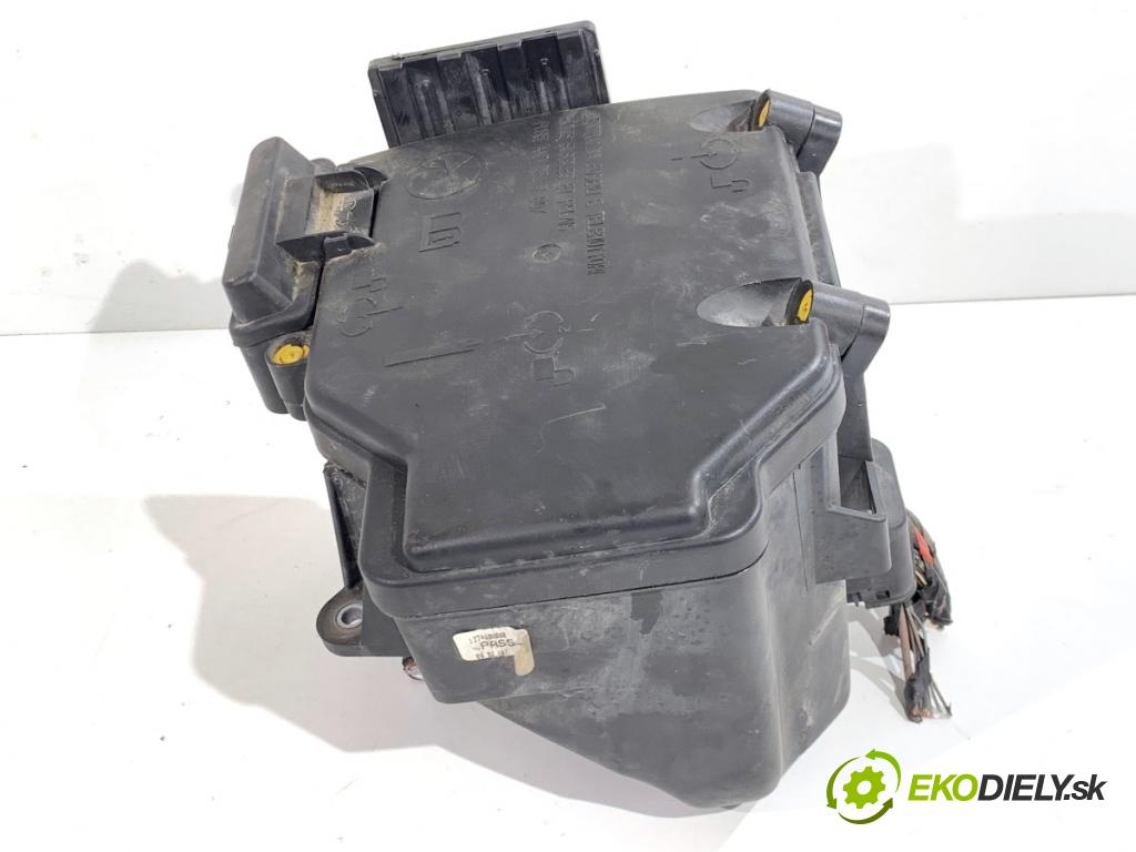 CITROEN JUMPER II Platforma / podwozie 2018 96 kW 2.0 BlueHDi 130 1997 Skrinka poistková 1374608080 (Poistková skrinka)