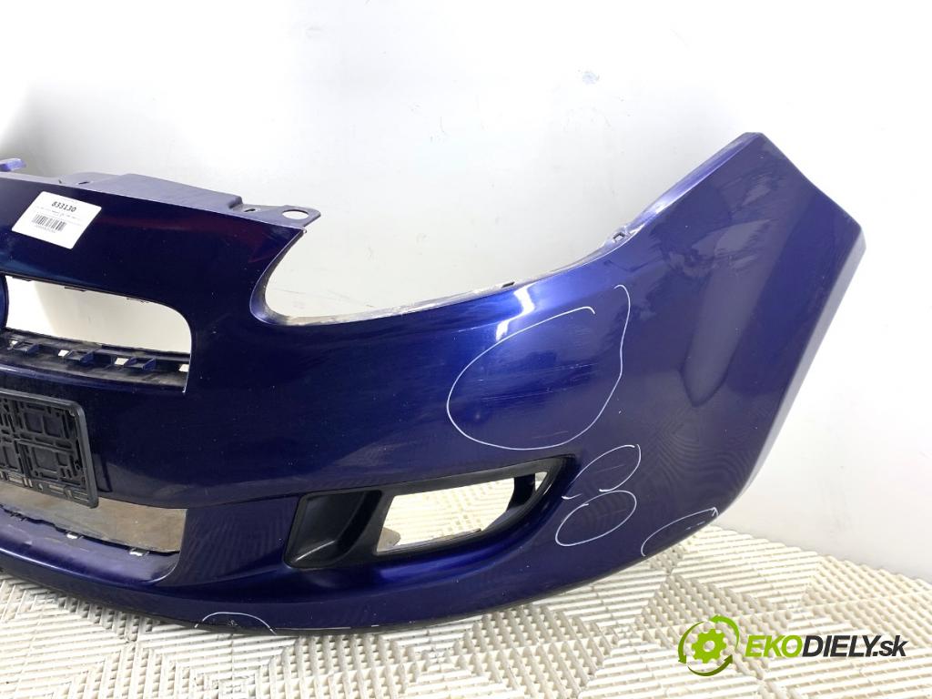 FIAT BRAVO II liftback 2009 88 kW 1.4 T-Jet (198AXG1B) 1368 nárazník přední část  (Klika dveří ostatní)