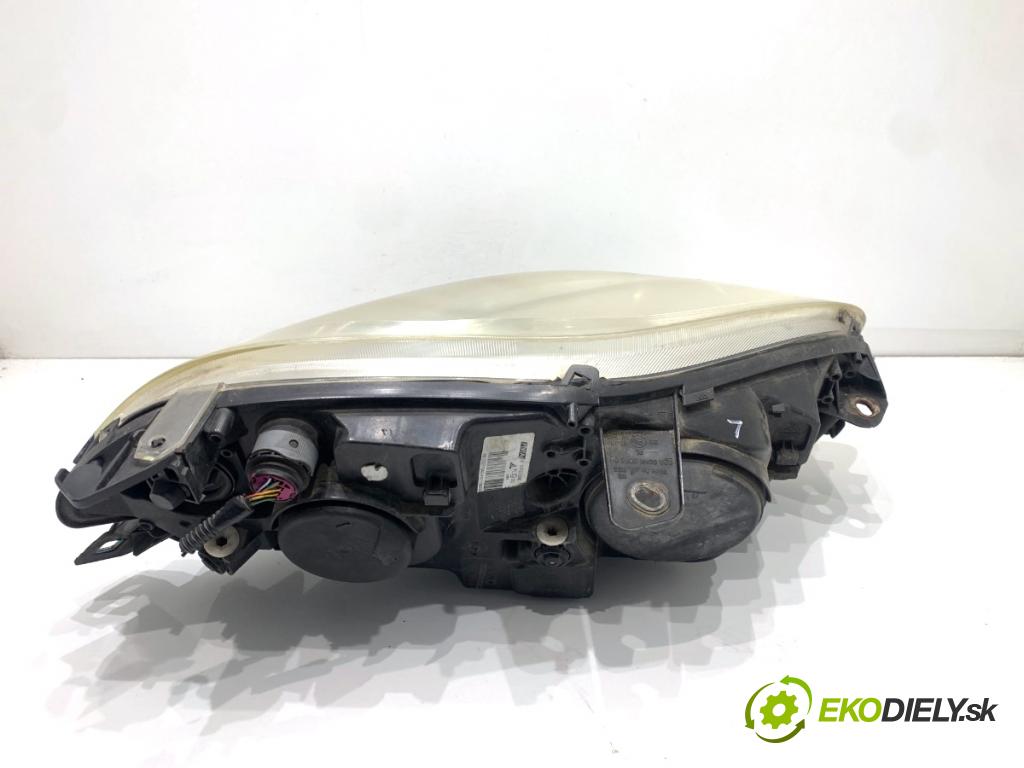 FIAT BRAVO II liftback 2009 88 kW 1.4 T-Jet (198AXG1B) 1368 Svetlomet ľavy predný 51757538