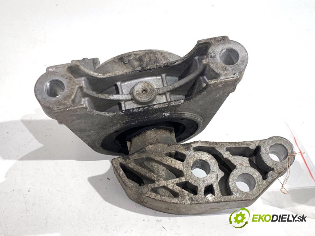 FIAT BRAVO II liftback 2009 88 kW 1.4 T-Jet (198AXG1B) 1368 AirBag Motor ľavy