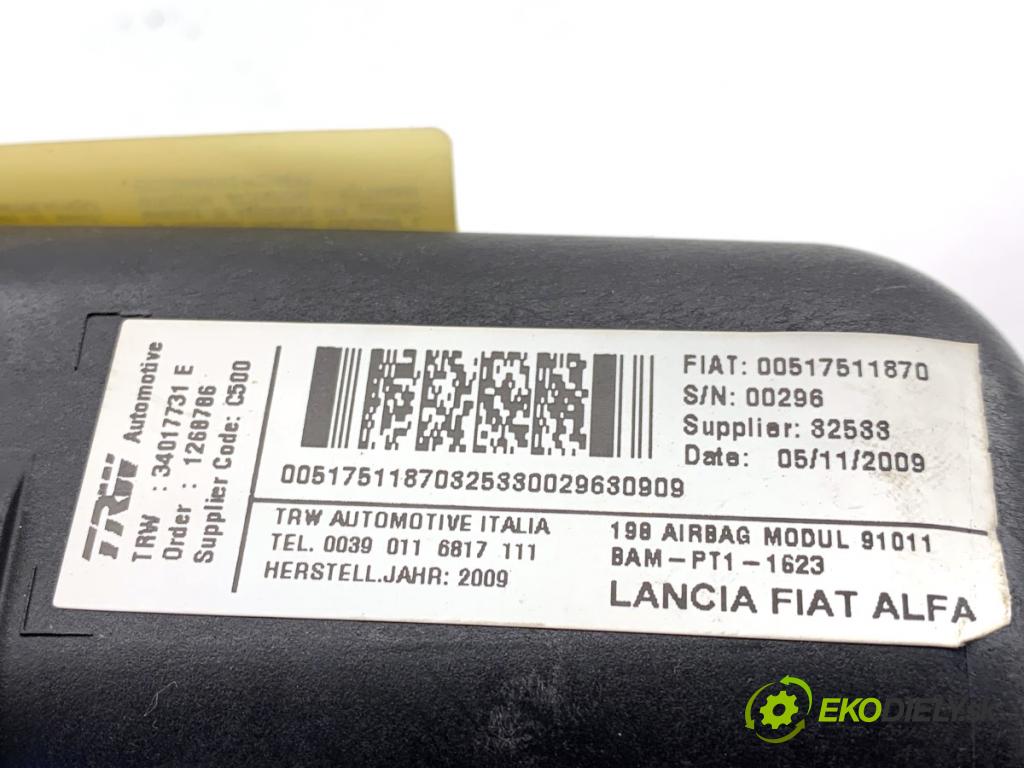 FIAT BRAVO II liftback 2009 88 kW 1.4 T-Jet (198AXG1B) 1368 AirBag spolujezdce 00517511870 (Airbag)