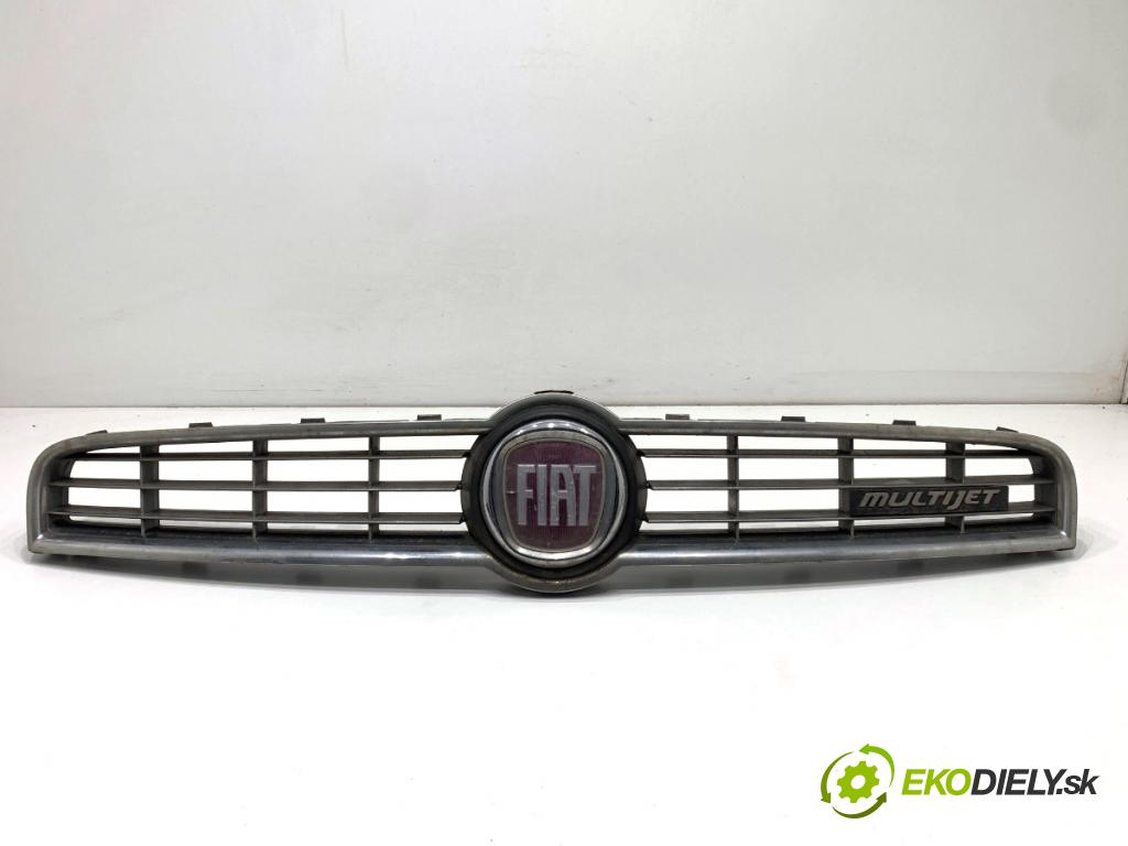 FIAT BRAVO II liftback 2009 88 kW 1.4 T-Jet (198AXG1B) 1368 mřížka maska 735414652 (Přední mřížka (maska chladiče))