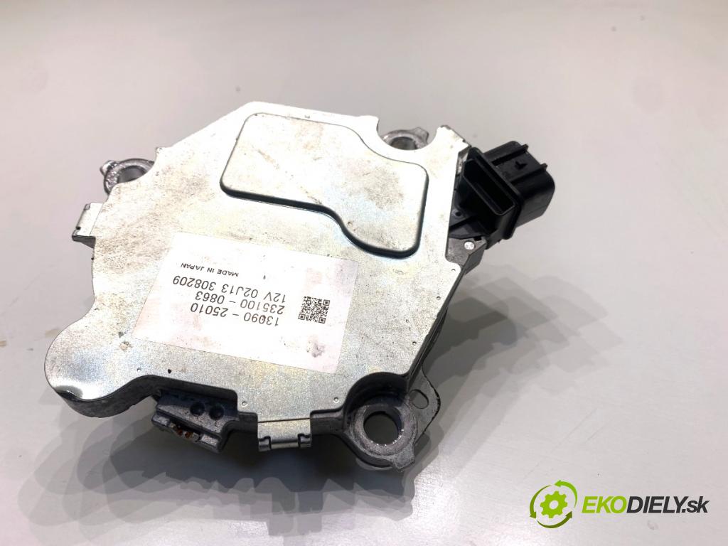 LEXUS LBX  2025 100 kW Hybrid (MAYH10)   (1490 ccm / 100 kW / 136 KM) 1490 Nastavovač časovania 13090-25010