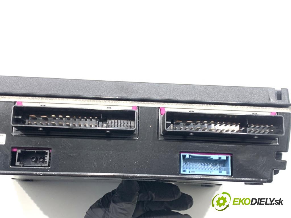 AUDI A7 4G liftback 2015 412 kW RS7 quattro 3993 Zosilňovač 4G1035466B (Zosilňovač)