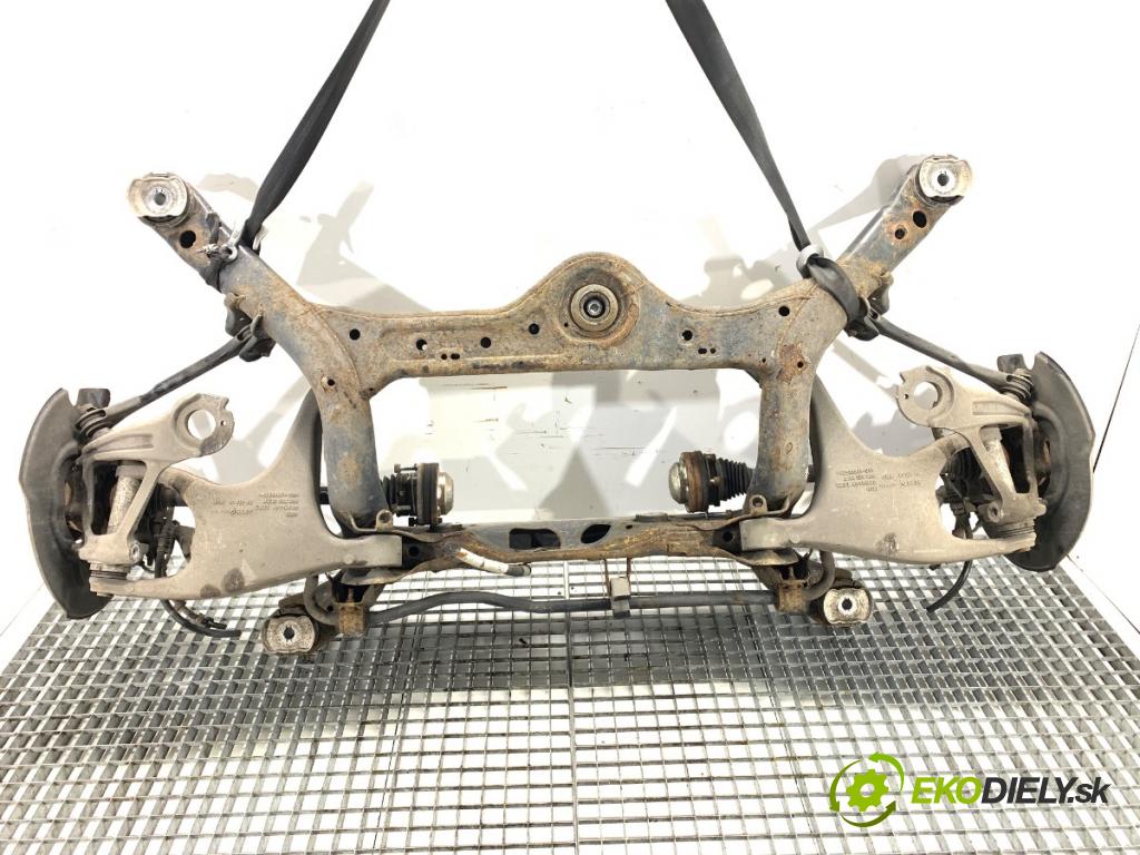 AUDI A7 4G liftback 2015 412 kW RS7 quattro 3993 Výstuha zad 4G0505235AD