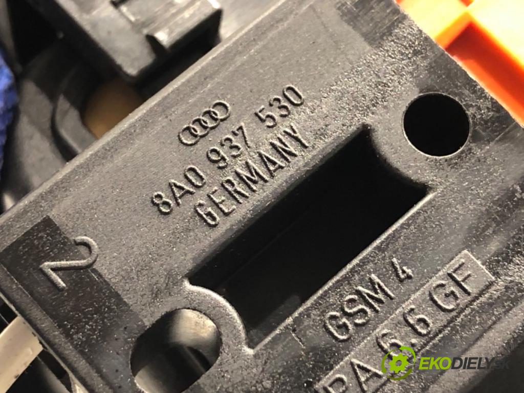 AUDI A7 4G liftback 2015 412 kW RS7 quattro 3993 Skrinka poistková 8A0937530 (Poistková skrinka)