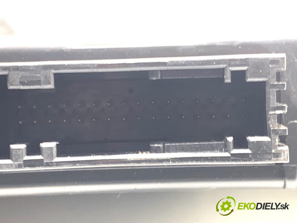 AUDI A7 4G liftback 2015 412 kW RS7 quattro 3993 Modul GATEWAY 4G8907468F