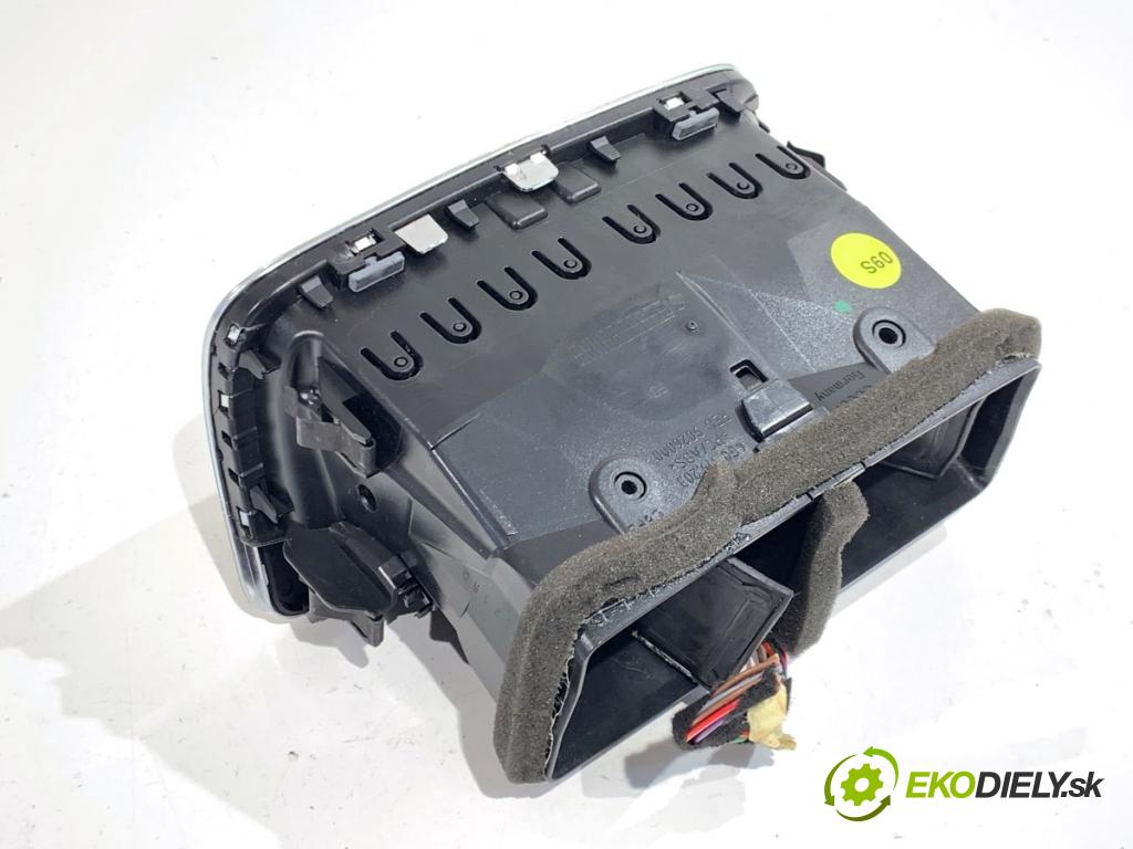 AUDI A7 4G liftback 2015 412 kW RS7 quattro 3993 Mriežky kúrenia zad 4G0819203