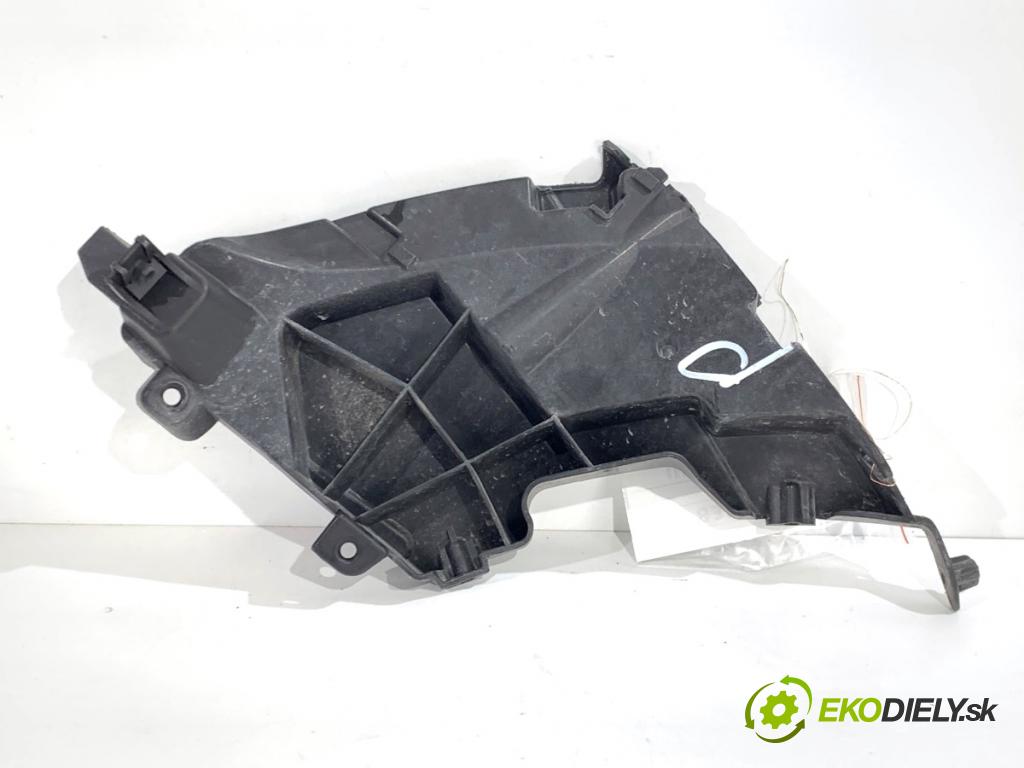 AUDI A7 4G liftback 2015 412 kW RS7 quattro 3993 úchyt nárazníka pravý přední část 4G8807284C