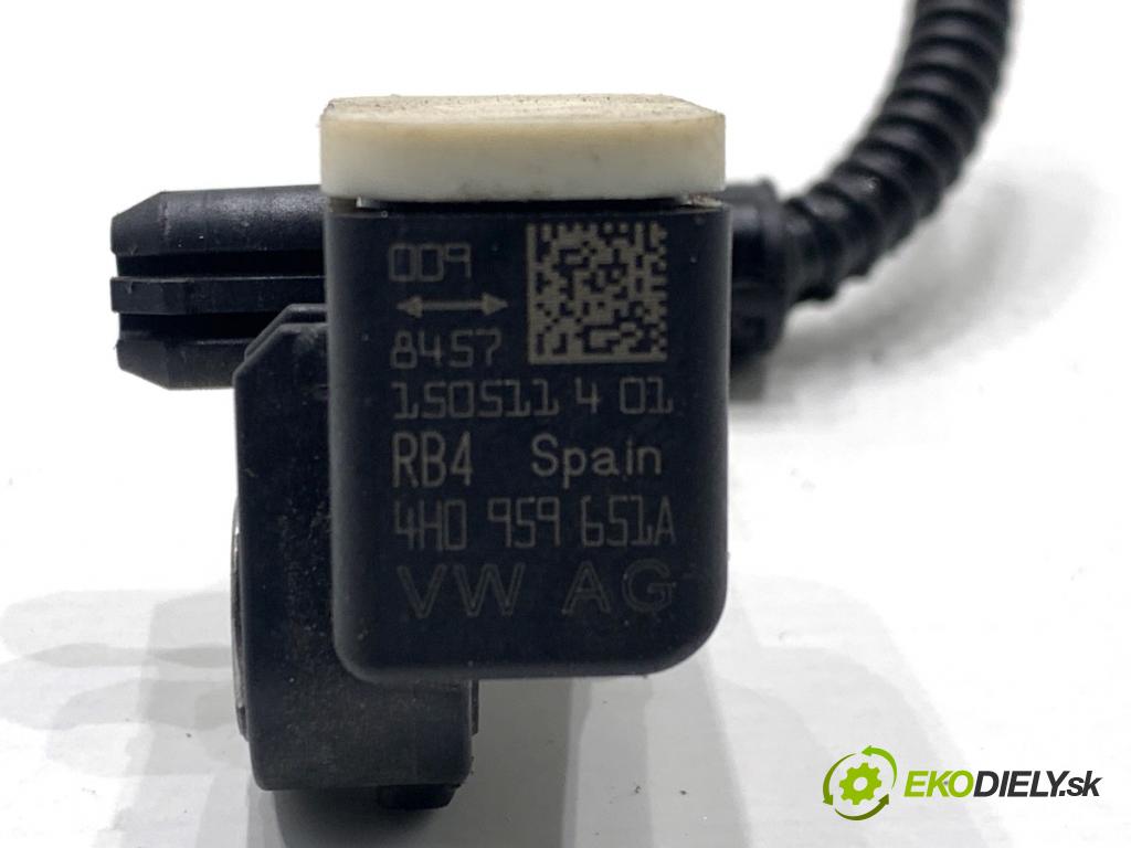 AUDI A7 4G liftback 2015 412 kW RS7 quattro 3993 Snímač nárazu 4H0959651A (Snímač nárazu)