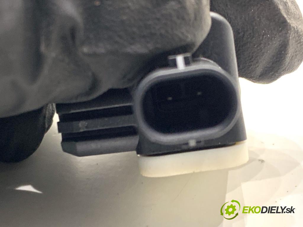 AUDI A7 4G liftback 2015 412 kW RS7 quattro 3993 Snímač nárazu 4H0959643 (Snímač nárazu)