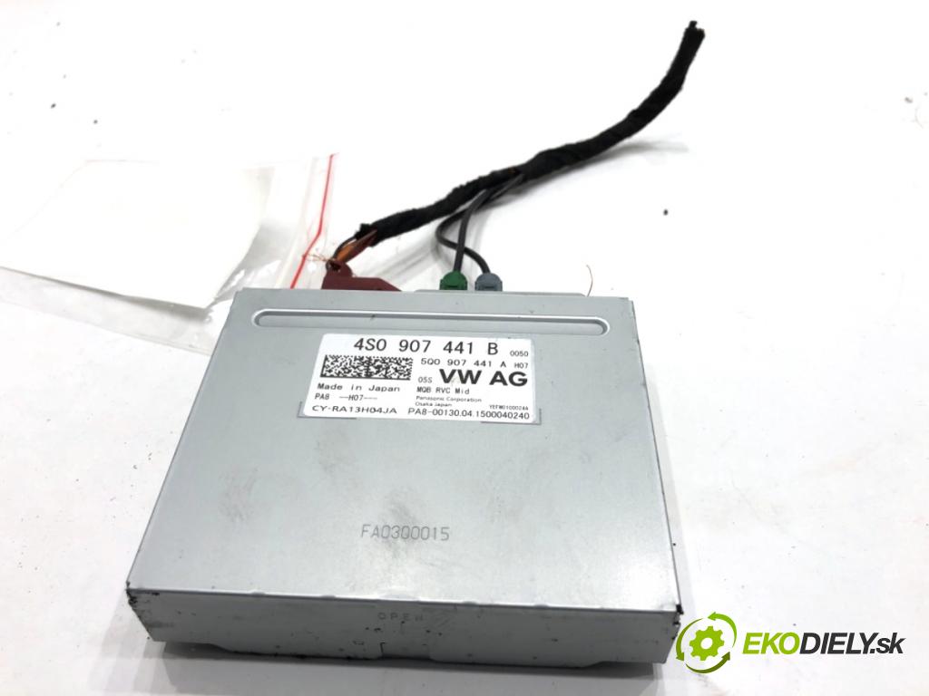 AUDI A7 4G liftback 2015 412 kW RS7 quattro 3993 Modul KAMERY 4S0907441B