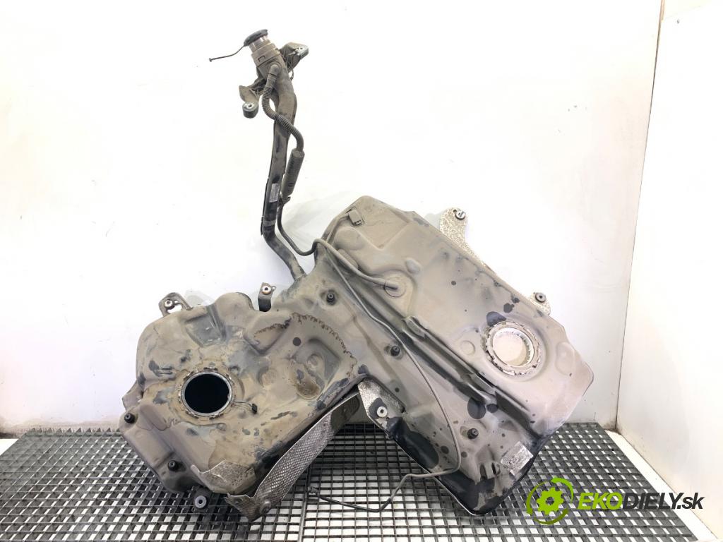 AUDI A7 4G liftback 2015 412 kW RS7 quattro 3993 Nádržka paliva 4G8201021CM (Palivová nádrž)