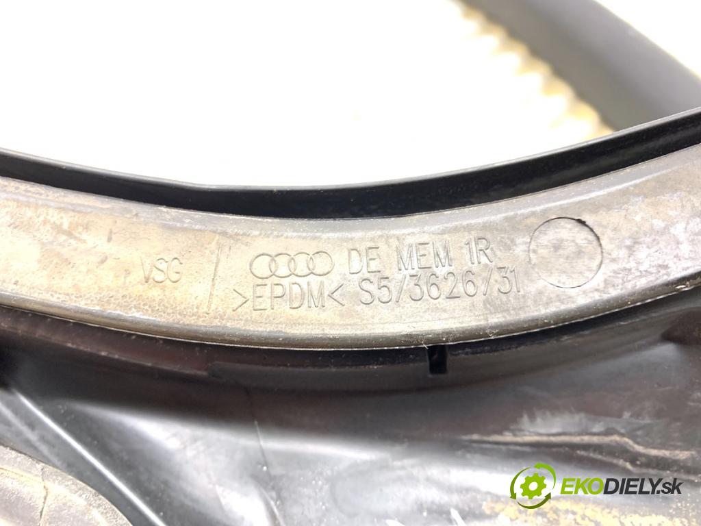 AUDI A7 4G liftback 2015 412 kW RS7 quattro 3993 tesnenie Dvere predný pravá 4G8845354