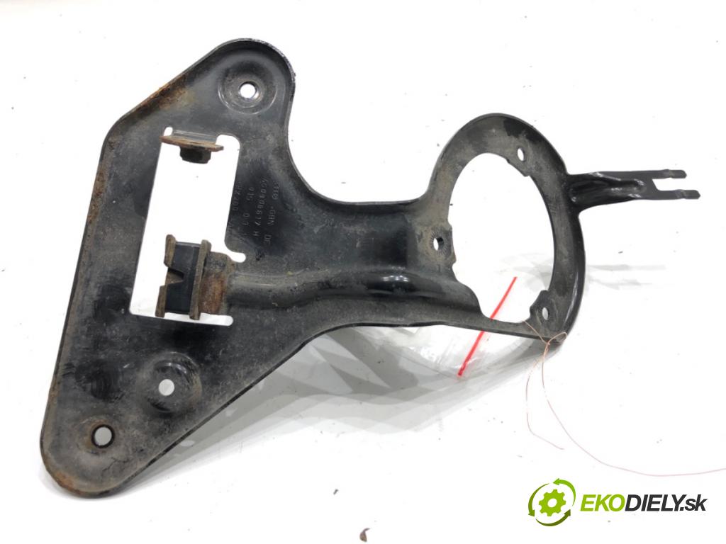 AUDI A7 4G liftback 2015 412 kW RS7 quattro 3993 Držiak pumpy vzduchu 4G0906617H