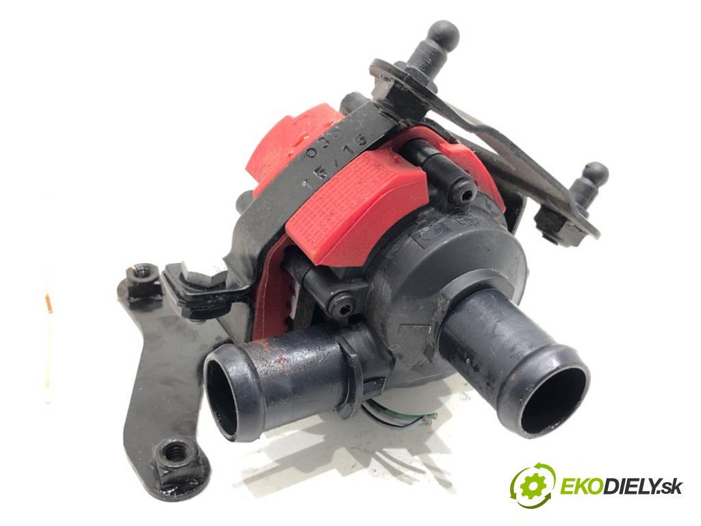 AUDI A7 4G liftback 2015 412 kW RS7 quattro 3993 DALŠÍ: Pumpa vody 4G0820195E (Vodná pumpa)