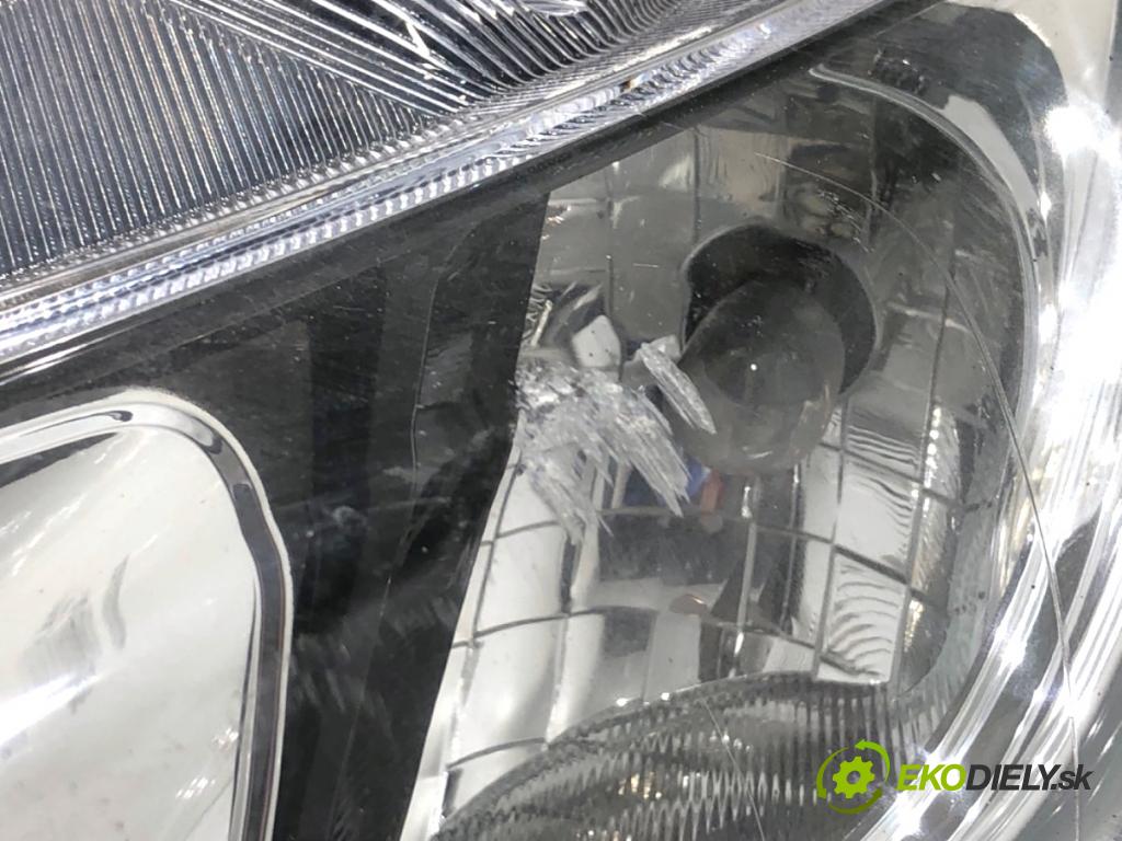 HONDA CIVIC IX sedan 2015 104 kW 1.8 (FB2) 1799 světlomet levý přední část