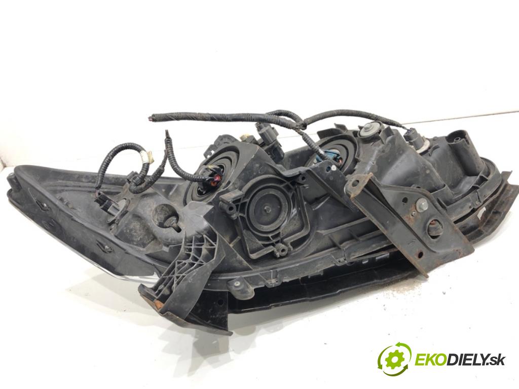 HONDA CIVIC IX sedan 2015 104 kW 1.8 (FB2) 1799 světlomet levý přední část