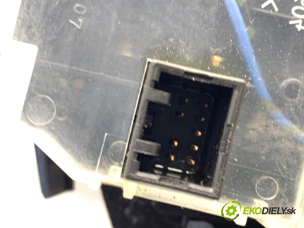 HONDA CIVIC IX sedan 2015 104 kW 1.8 (FB2) 1799 Prepínač kombinovaný 35250-T2A-H211-M1 (Prepínacie páčky pod volantom)