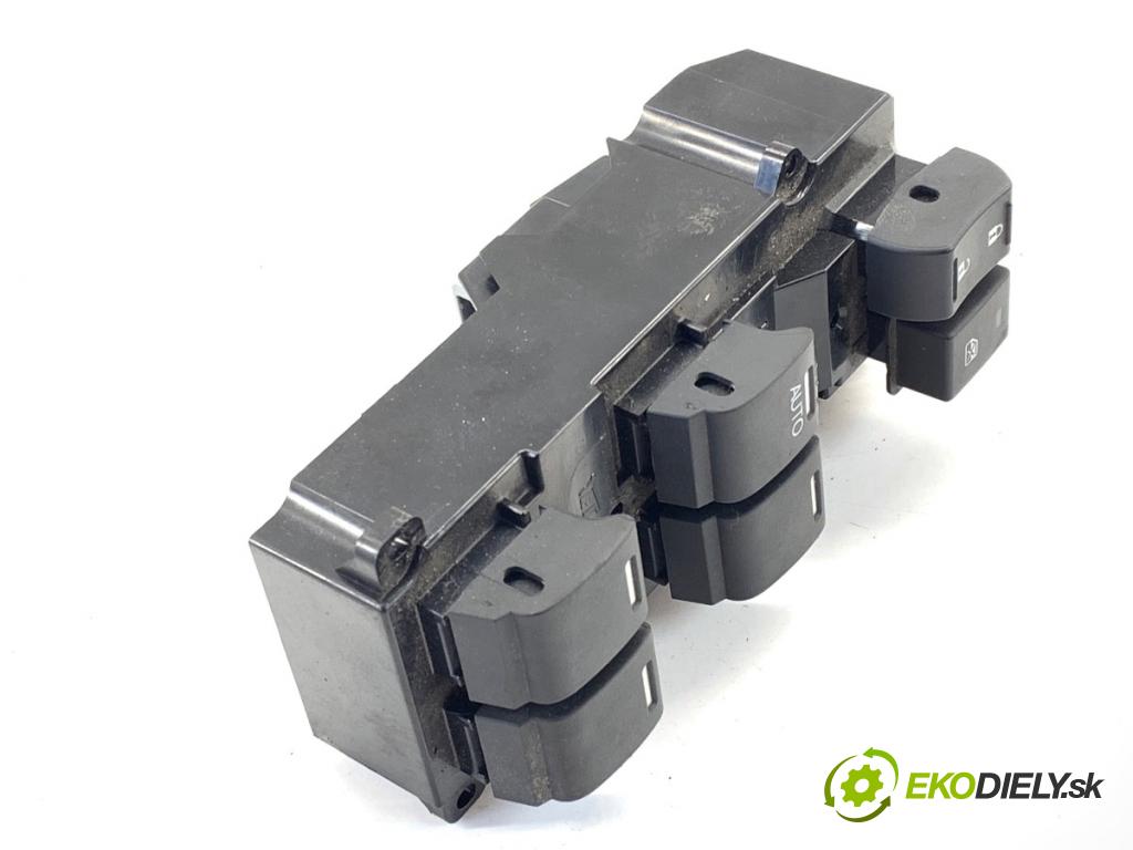 HONDA CIVIC IX sedan 2015 104 kW 1.8 (FB2) 1799 Prepínač okien M48389 (Prepínacie páčky pod volantom)