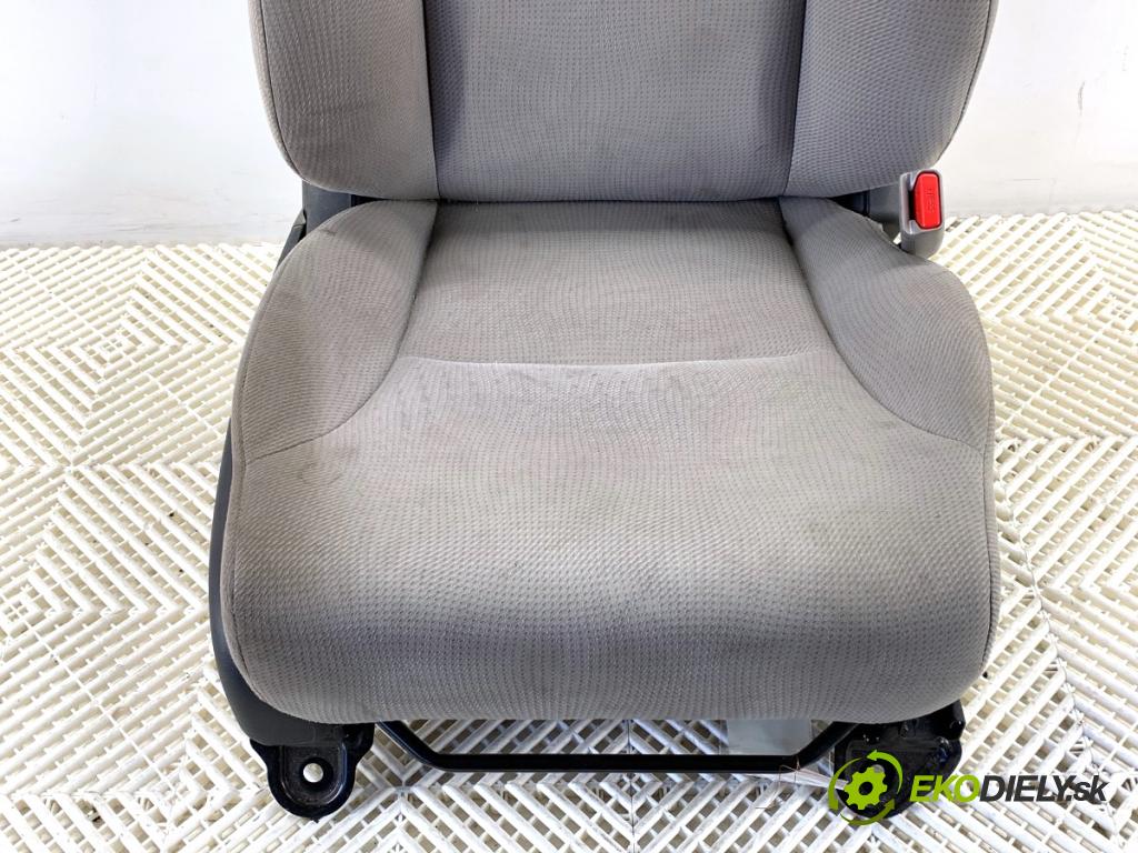 HONDA CIVIC IX sedan 2015 104 kW 1.8 (FB2) 1799 sedadlo pravý přední část