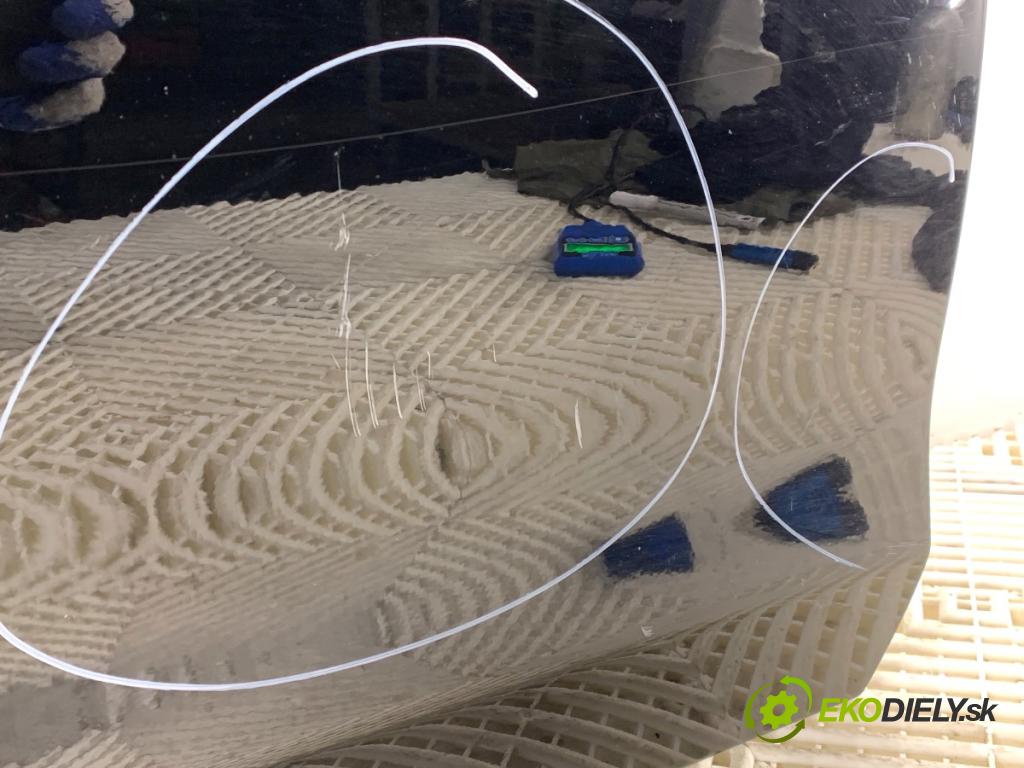 HONDA CIVIC IX sedan 2015 104 kW 1.8 (FB2) 1799 dveře pravý zadní část