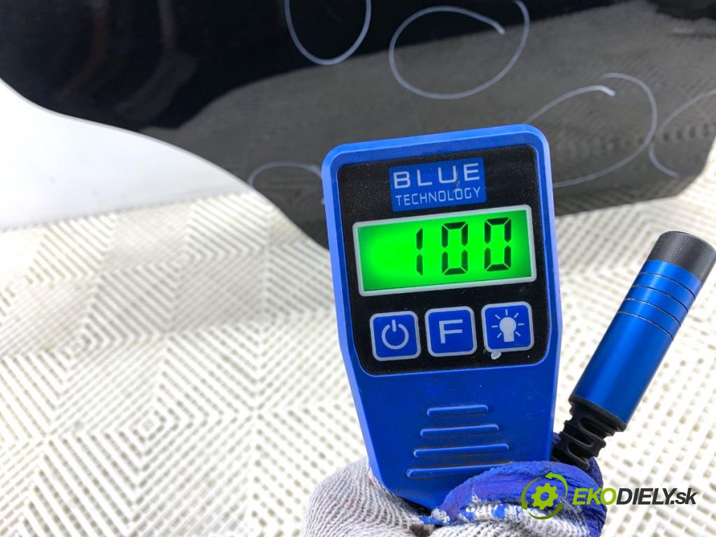 HONDA CIVIC IX sedan 2015 104 kW 1.8 (FB2) 1799 dveře pravý zadní část