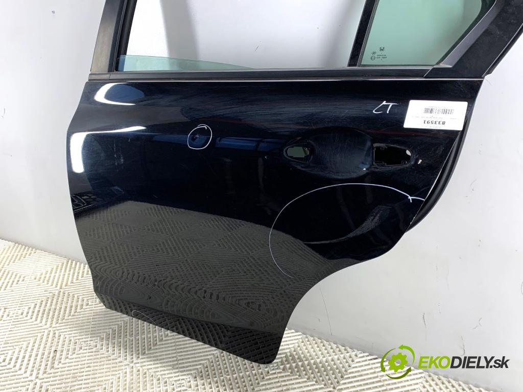 HONDA CIVIC IX sedan 2015 104 kW 1.8 (FB2) 1799 dveře levý zadní část