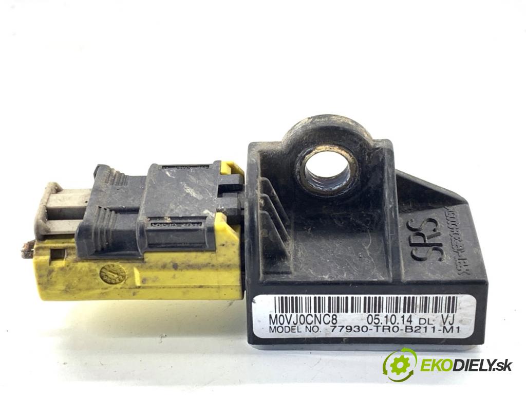 HONDA CIVIC IX sedan 2015 104 kW 1.8 (FB2) 1799 Snímač nárazu 77930-TR0-B211-M1 (Snímač nárazu)