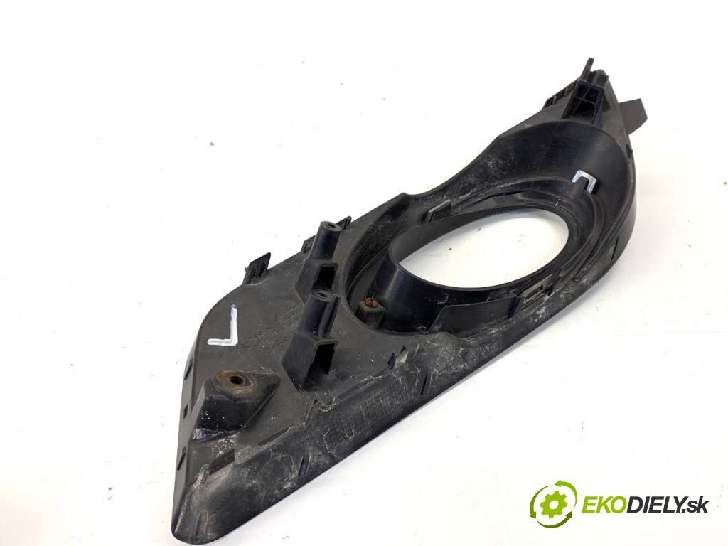 HONDA CIVIC IX sedan 2015 104 kW 1.8 (FB2) 1799 Mriežky nárazníka ľavy predný