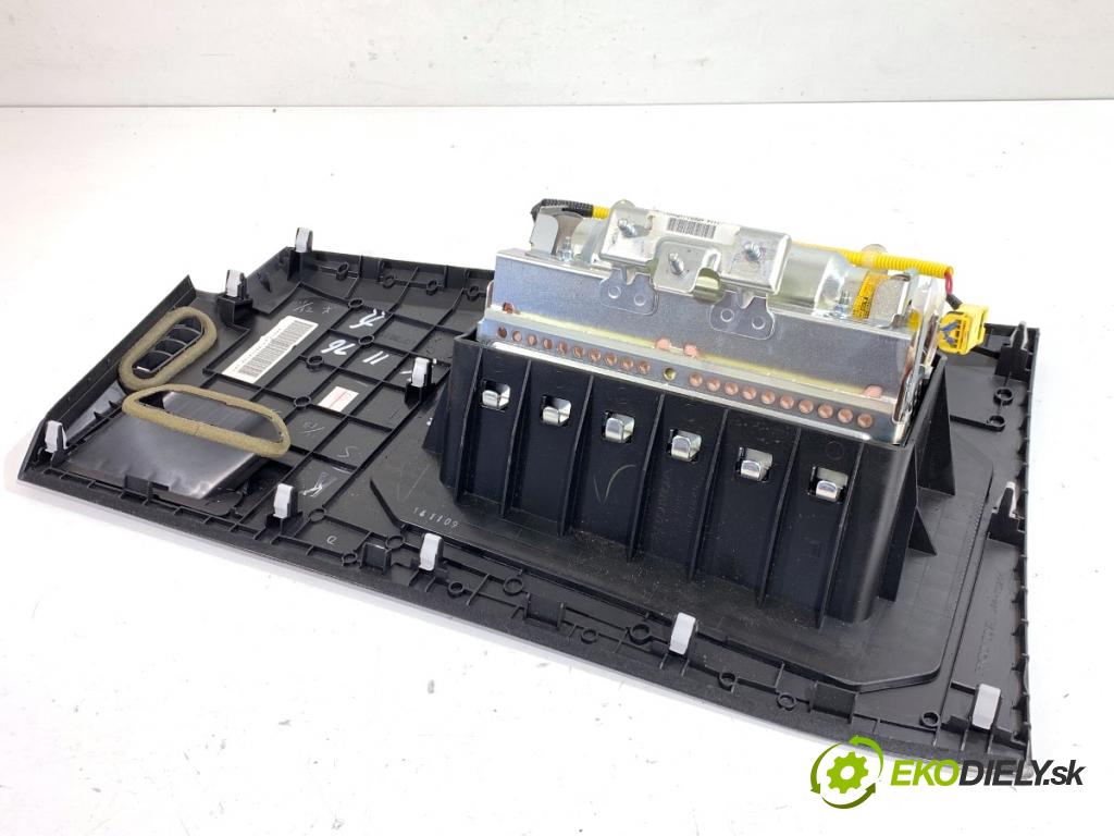 HONDA CIVIC IX sedan 2015 104 kW 1.8 (FB2) 1799 AirBag spolujezdce  (Airbag)