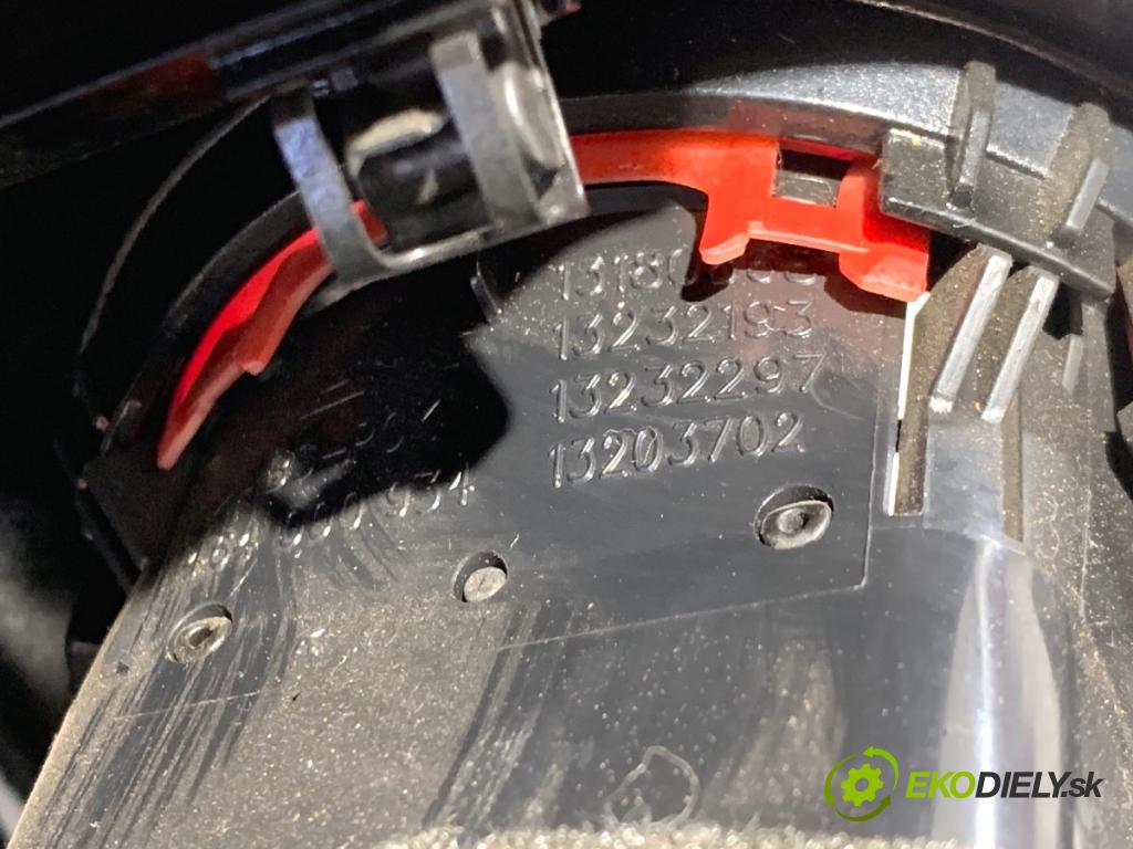 OPEL CORSA D liftback 2010 66 kW 1.3 CDTI (L08, L68) 1248 Mriežky kúrenia predný stredna komplet