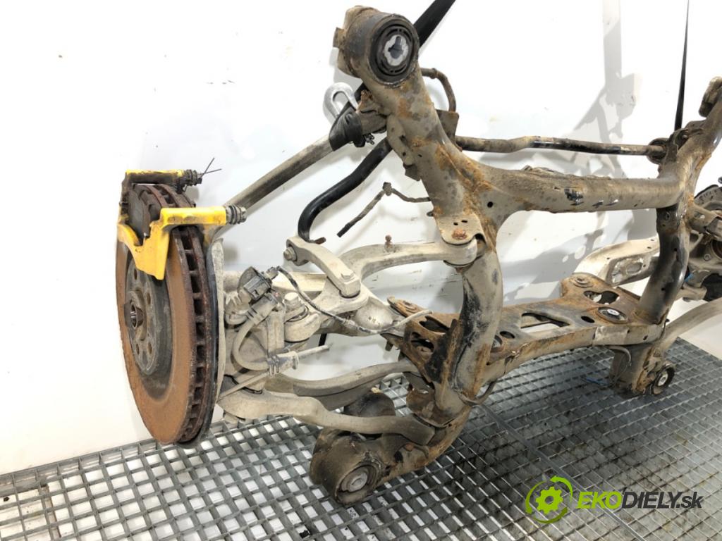 AUDI Q8 SUV 2018 210 kW 50 TDI Mild Hybrid quattro 2967 Výstuha zad 4M0500025