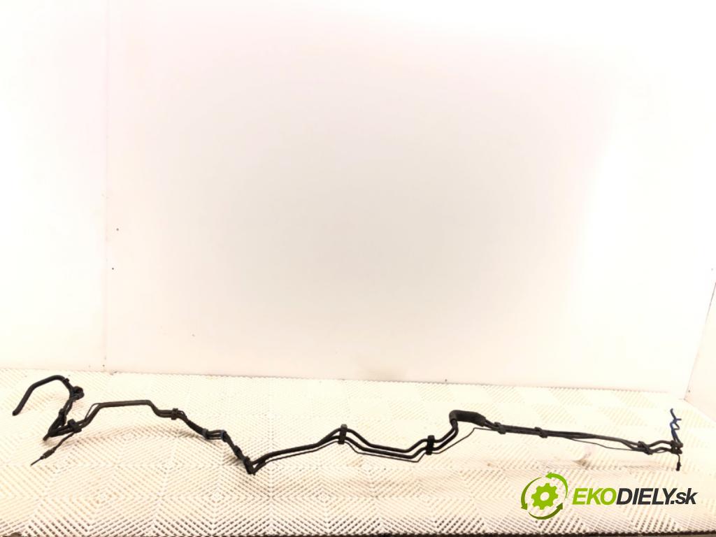 AUDI Q8 SUV 2018 210 kW 50 TDI Mild Hybrid quattro 2967 Rúrka PALIVO: 